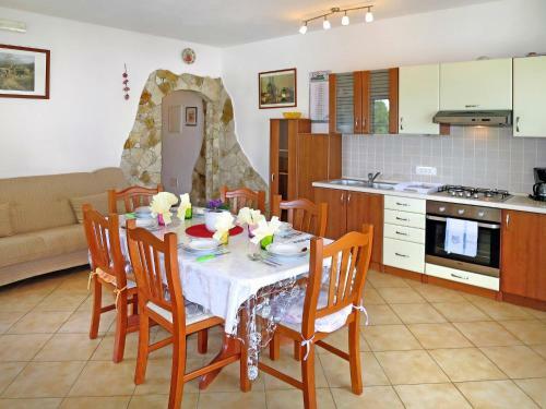 Haus Fani 427s