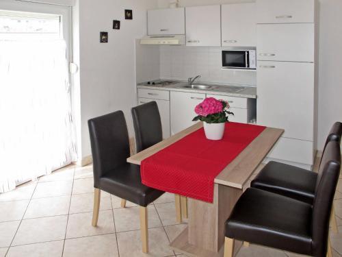 Apartment Haus Celina (mdn147)