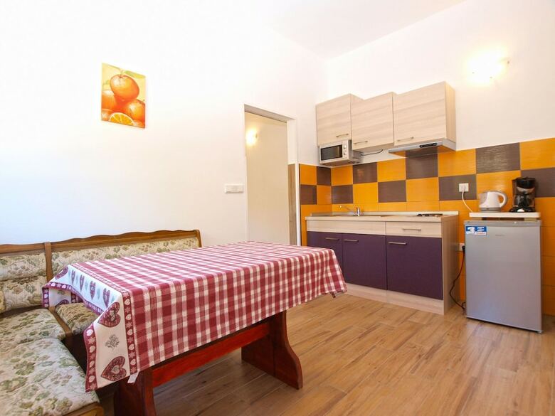 Apartments Dario 1480
