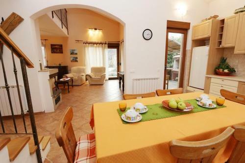 Apartments Maja 1242