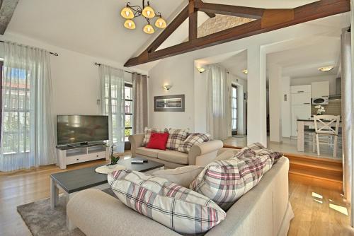 Luxury Stone Villa Zanelli