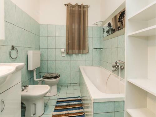 Three-bedroom Apartment In Marcana