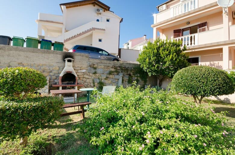 Apartments Dragan