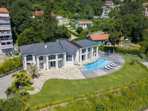 Villa Aquari