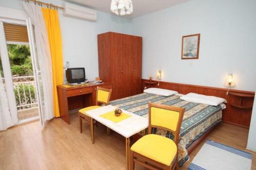 Hostal Double Room Lovran 2321d
