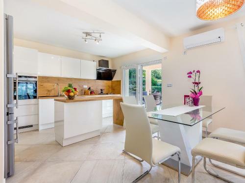 Holiday Home Domjan