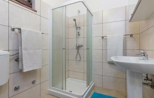 Apartamento Guesthouse Lovrecica (4245)