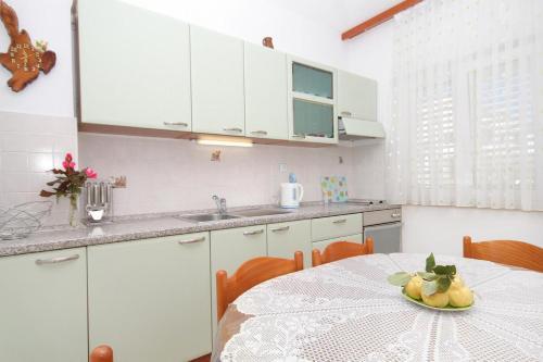 Apartments By The Sea Lumbarda (Korcula) - 9300