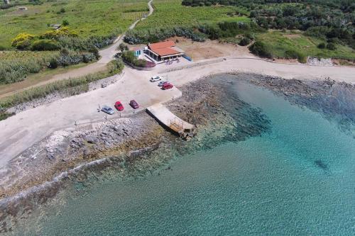 Apartment Lumbarda 13626a