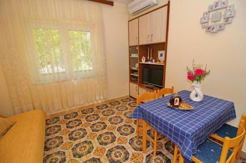 Apartment Lumbarda 9183a