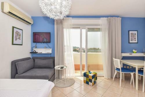 Apartment Mirna