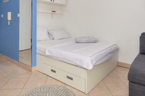 Apartment Mirna