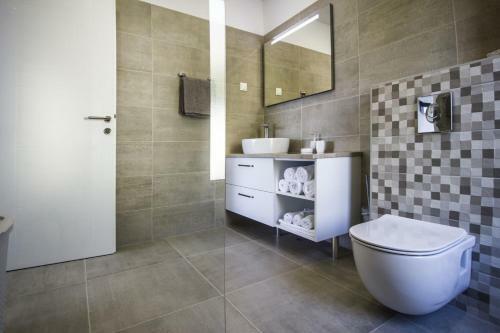Villa Ctma225/ Holiday House With Heated Private Pool