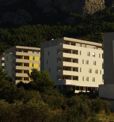 Apartments With A Parking Space Makarska - 13028