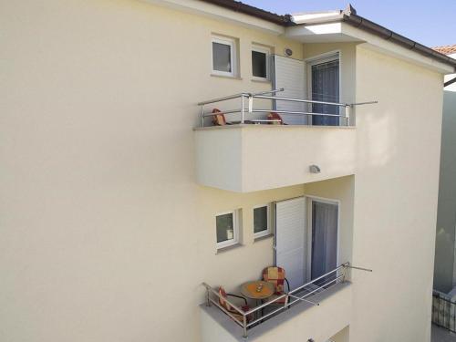 Apartments In Makarska 36213