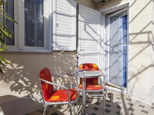 Apartments In Makarska 36213
