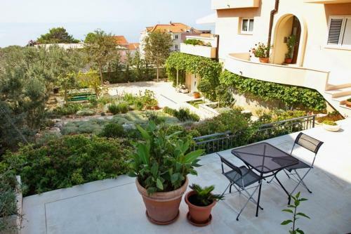 Apartment Makarska (150-1)
