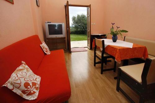 Apartment Makarska 6768b