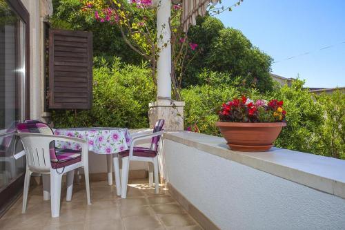 Apartments With A Parking Space Makarska - 11418