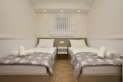 Apartments Dobro