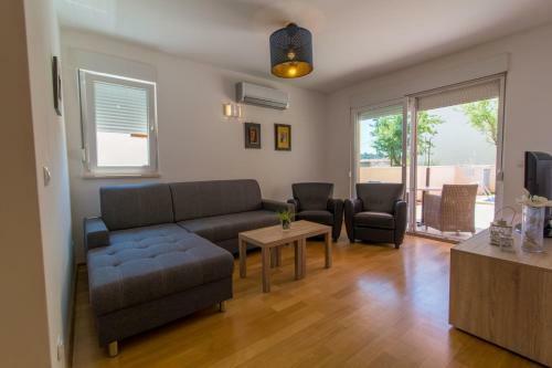 Villa Ctma221 - Modern Apartment With Private Pool