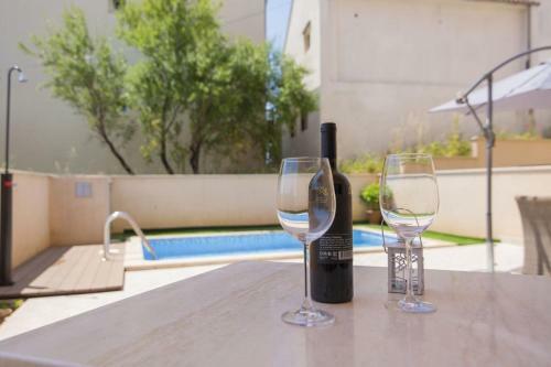 Villa Ctma221 - Modern Apartment With Private Pool