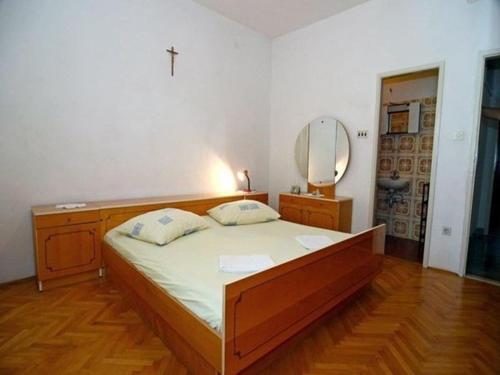 Apartments In Makarska 36280