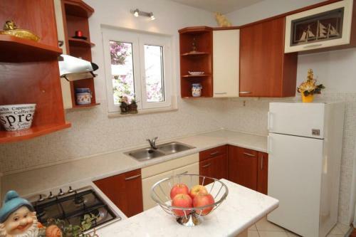 Apartment Makarska 6765a