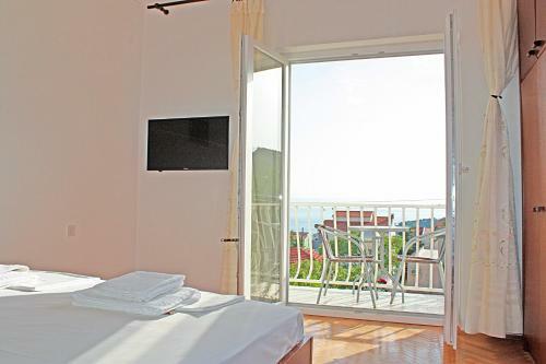 Hostal Bougainvillea Apartments
