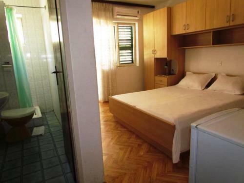 Hostal City Beach Room Medna