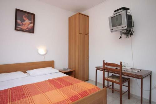 Hostal Double Room Mali Losinj 2486d