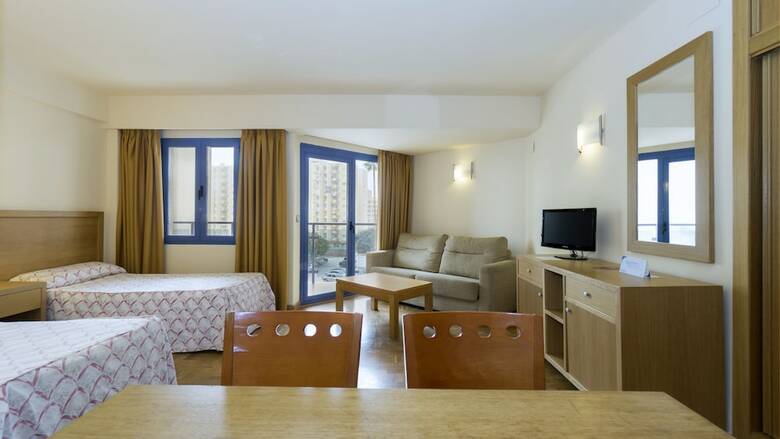 Apartamentos Ms Puerto Marina