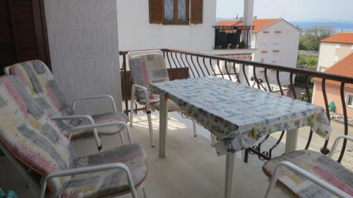 Apartment In Malinska/insel Krk 27031