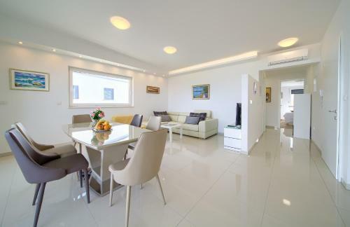 Apartments Hill Lux