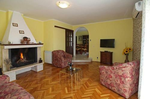Holiday Home Belavici 7618