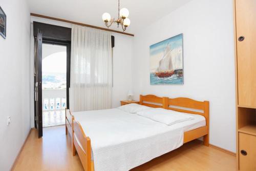 Apartments By The Sea Marina (Trogir) - 9035