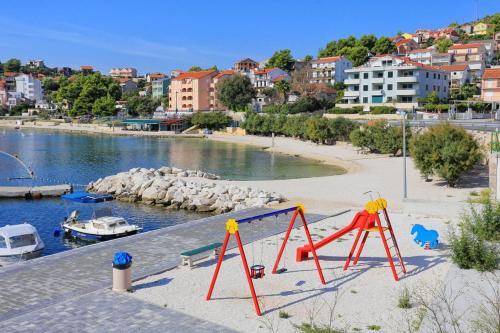 Apartments By The Sea Marina (trogir) - 4850