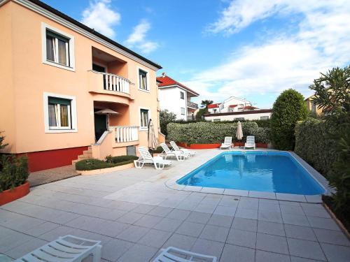 Apartment Skro�e.2