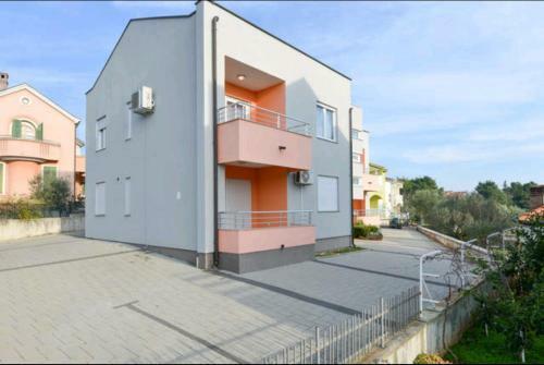 Apartment Haja