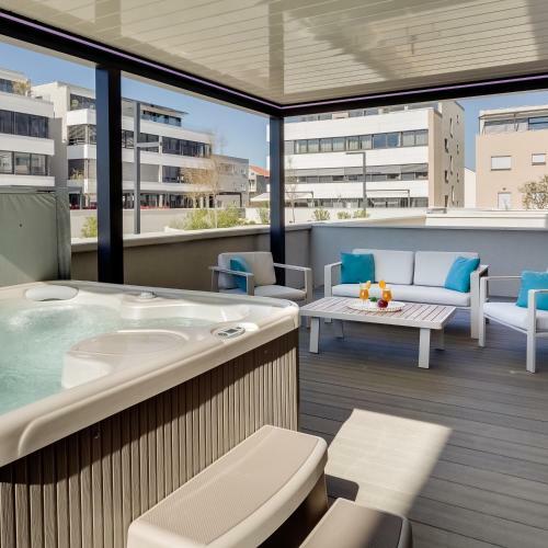 Luxury Apartment Olea With Jacuzzi & Pool