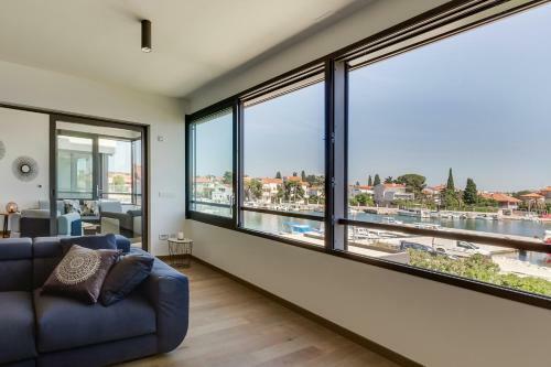 Luxury Apartment Olea With Jacuzzi & Pool