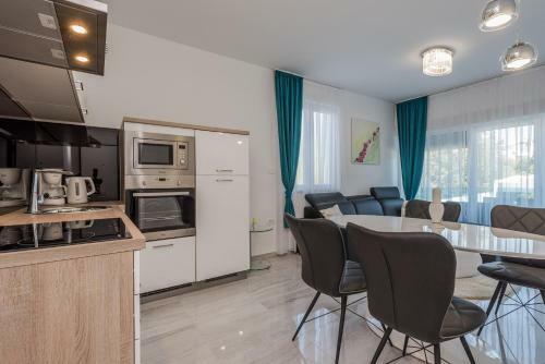 Luxury Apartments Villa Morea