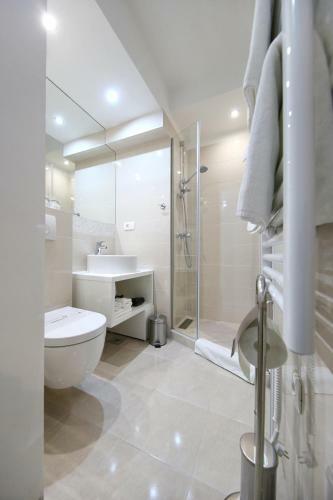 Hostal Lipotica Luxury Accommodation