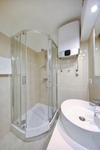 Hostal Lipotica Luxury Accommodation