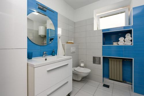 Apartments With Wifi Zadar - 15722