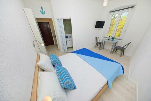 Sea View Studio Apartment