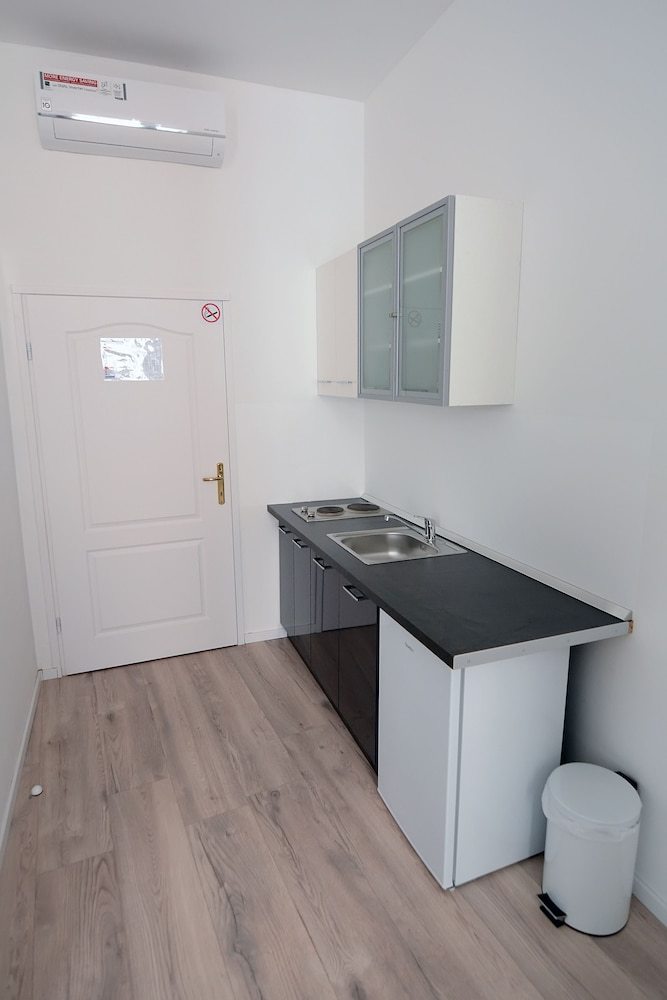 Hostal Virtus Apartments And Rooms