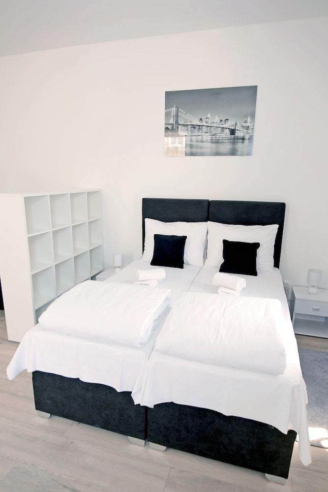 Hostal Virtus Apartments And Rooms