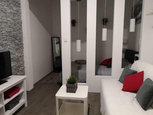 Studio Apartment Iva & Mia