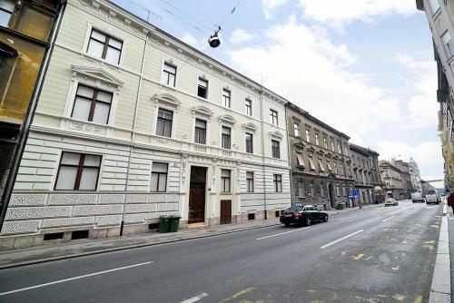 Apartments With Wifi Zagreb - 16204